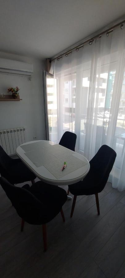 Apartament Nina Apartman Năvodari Kültér fotó