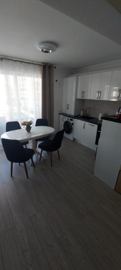 Apartament Nina Apartman Năvodari Kültér fotó